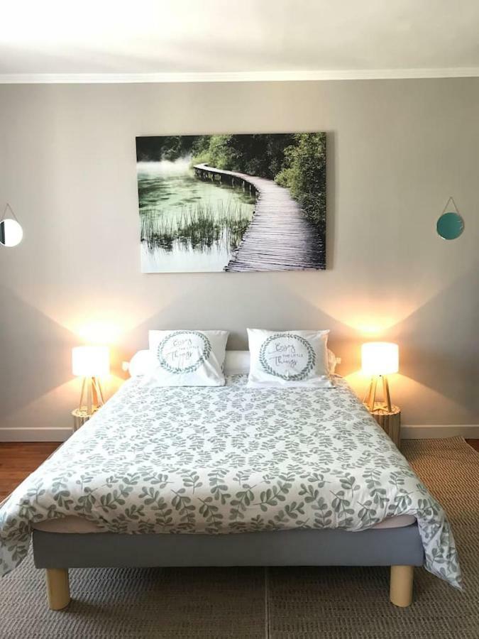 Appartement De Charme En Plein Coeur Du Centre Ville De Compiègne Exterior foto